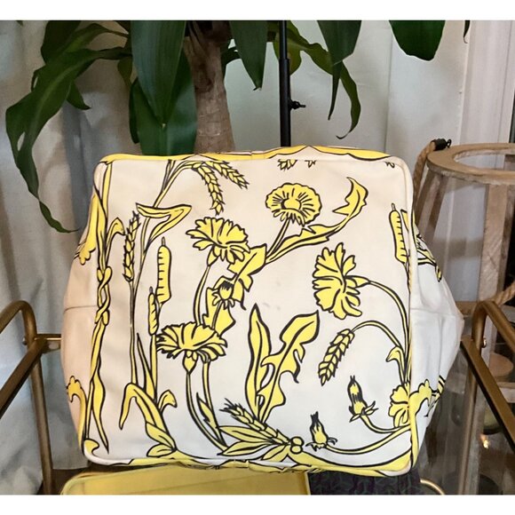 AUTHENTIC TORY BURCH PRINTED NYLON CARRYALL TOTE - Picture 9 of 13